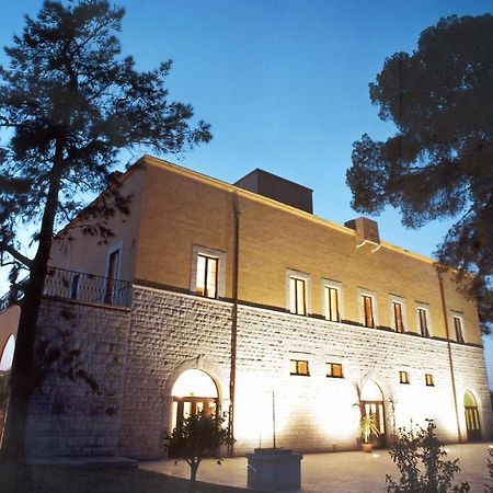 Villa Carcano Trani Eksteriør billede